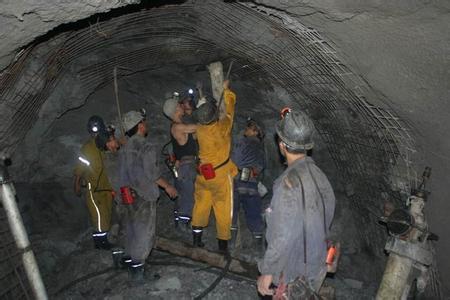 潜山工程爆破中的危险因素分析以及应对工程爆破危险的措施