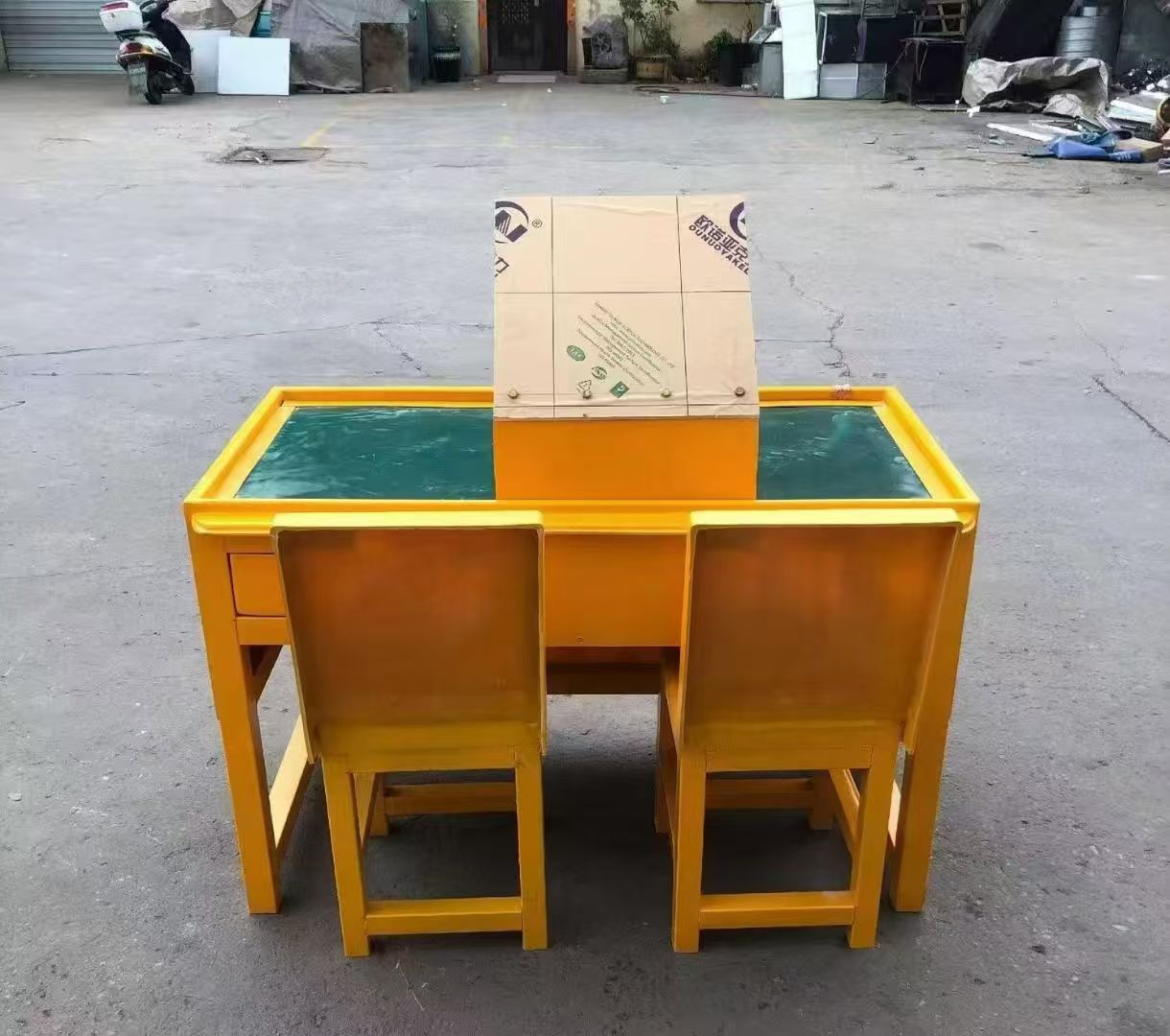 潜山防静电导通桌井下煤矿火工品发放桌：危险品流转的安全守护者